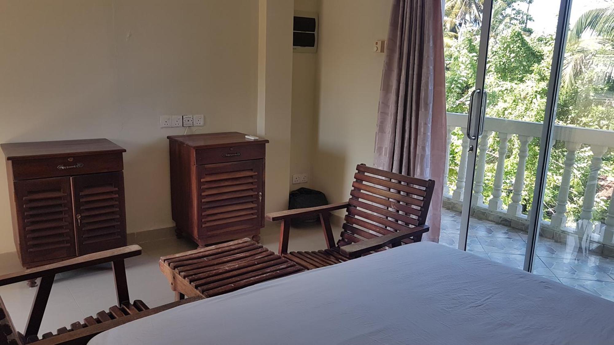 Pinki Nest Hotel Mirissa Ngoại thất bức ảnh