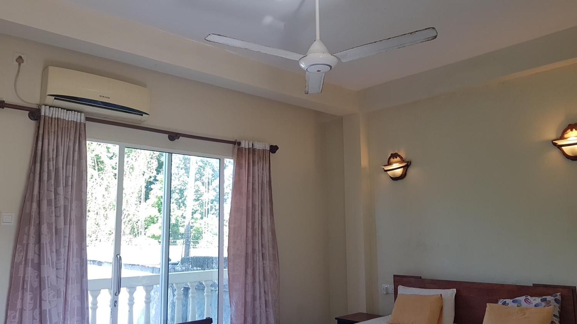 Pinki Nest Hotel Mirissa Ngoại thất bức ảnh